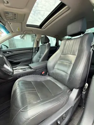Honda Accord Touring 2.0T 2020 White