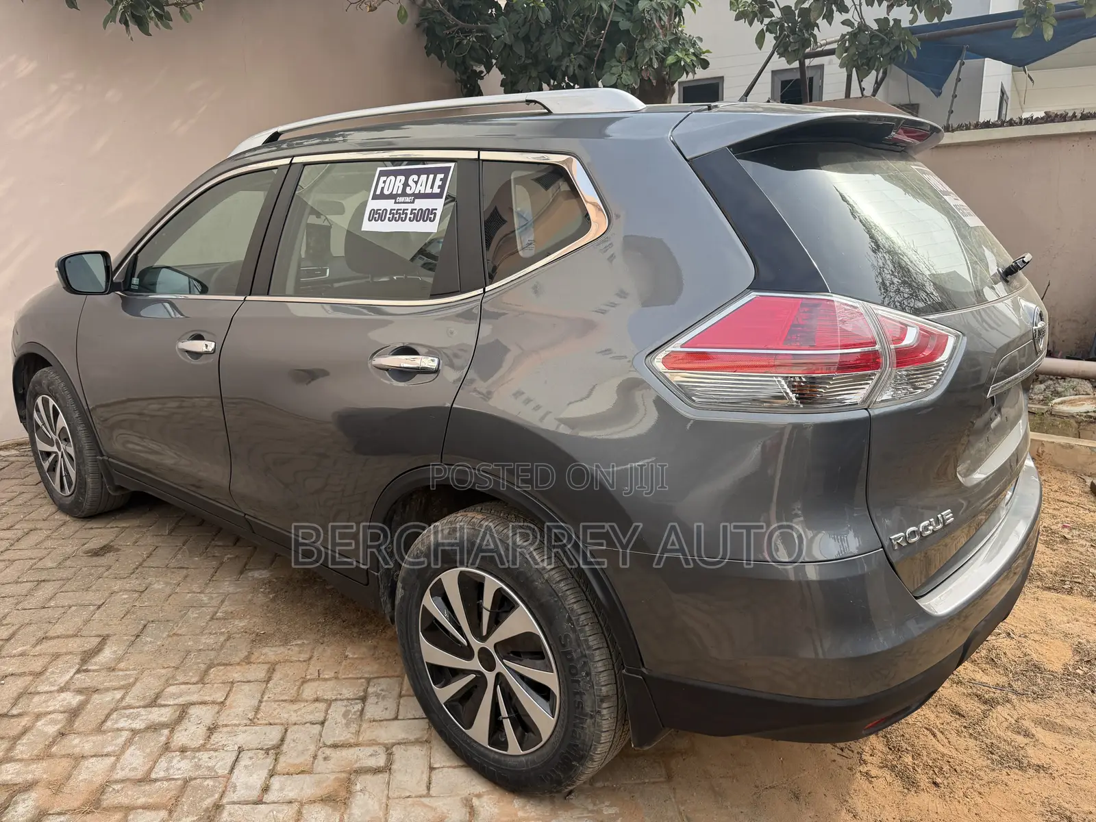 Nissan Rogue SV FWD 2016 Gray