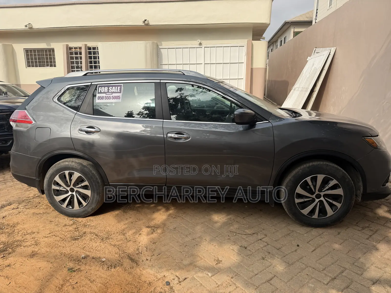 Nissan Rogue SV FWD 2016 Gray