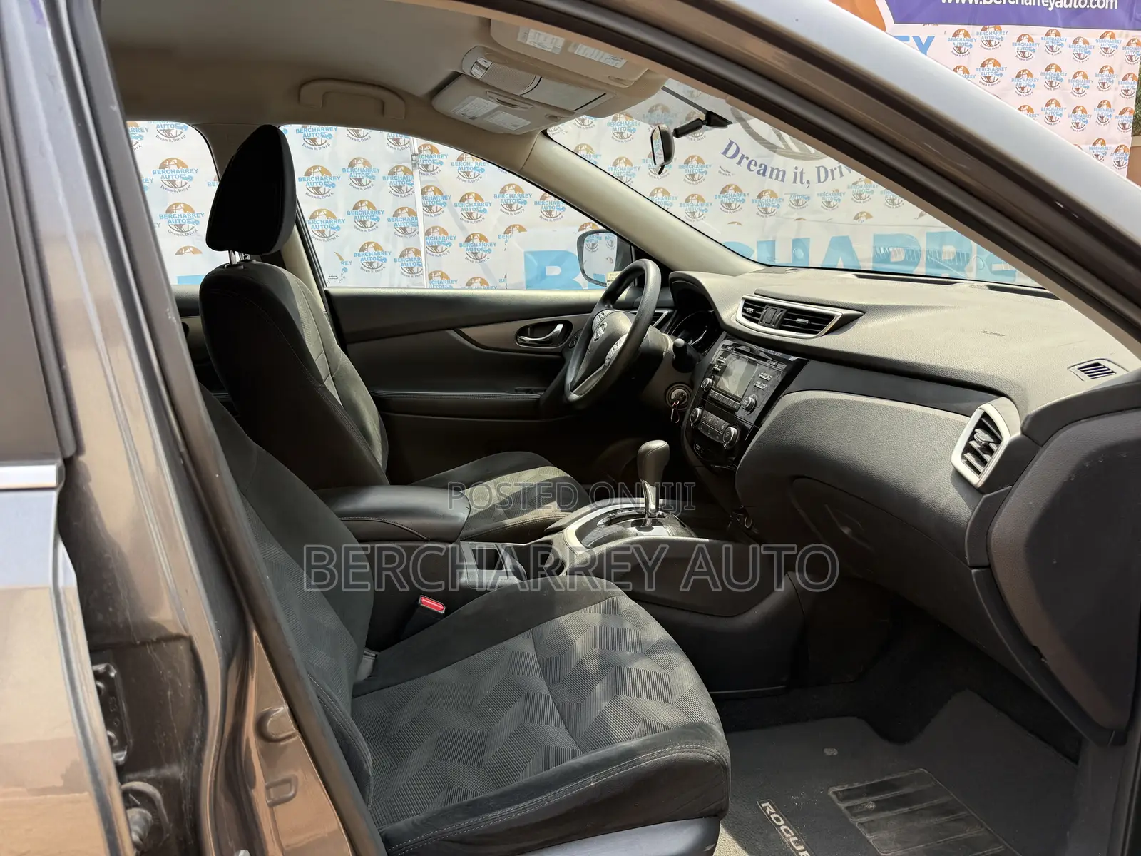 Nissan Rogue SV FWD 2016 Gray
