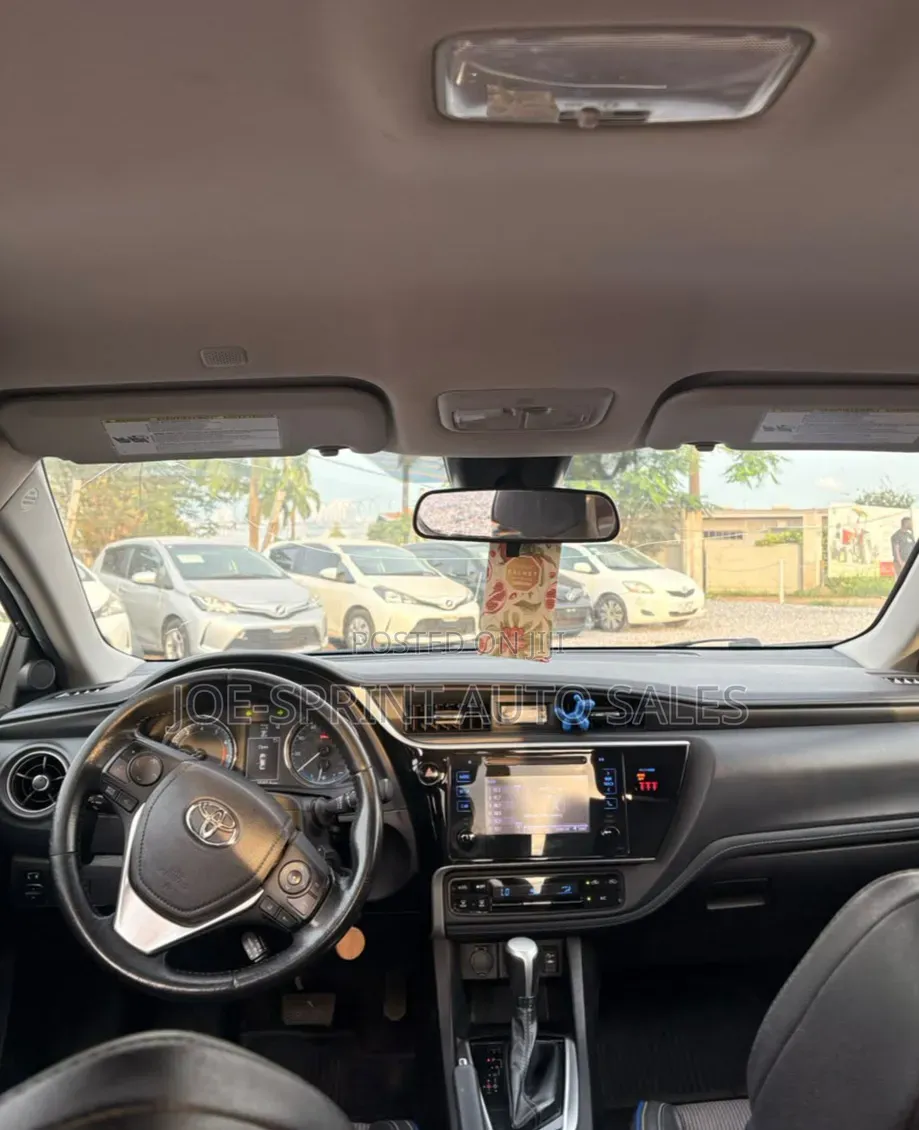 Toyota Corolla 2019 Gray