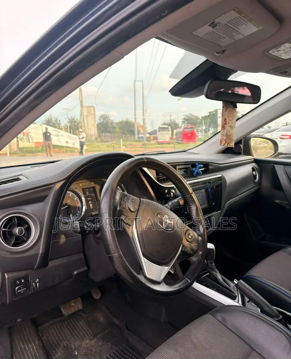 Toyota Corolla 2019 Gray