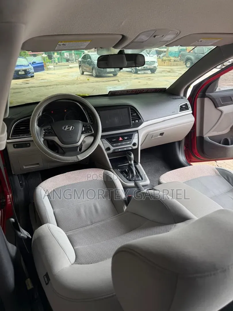 Hyundai Elantra 2017 Red