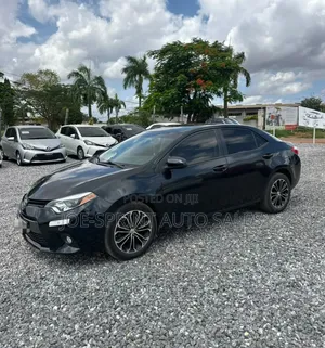 Toyota Corolla 2015 Black