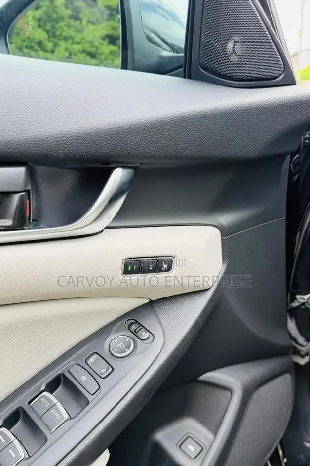 Honda Accord Touring 2018 Blue
