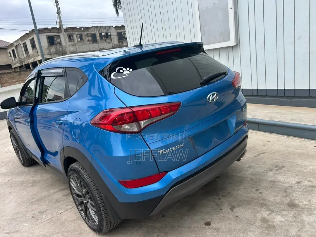 Hyundai Tucson 2016 Blue