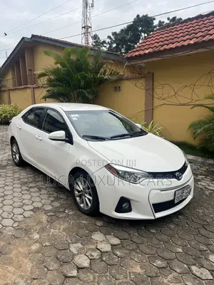Toyota Corolla 2015 White