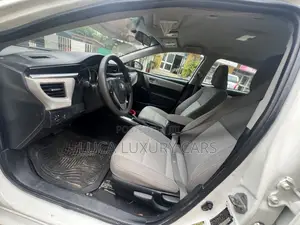 Toyota Corolla 2015 White