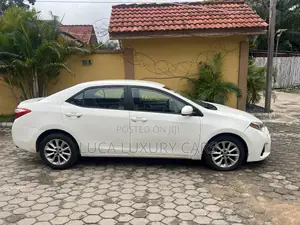 Toyota Corolla 2015 White