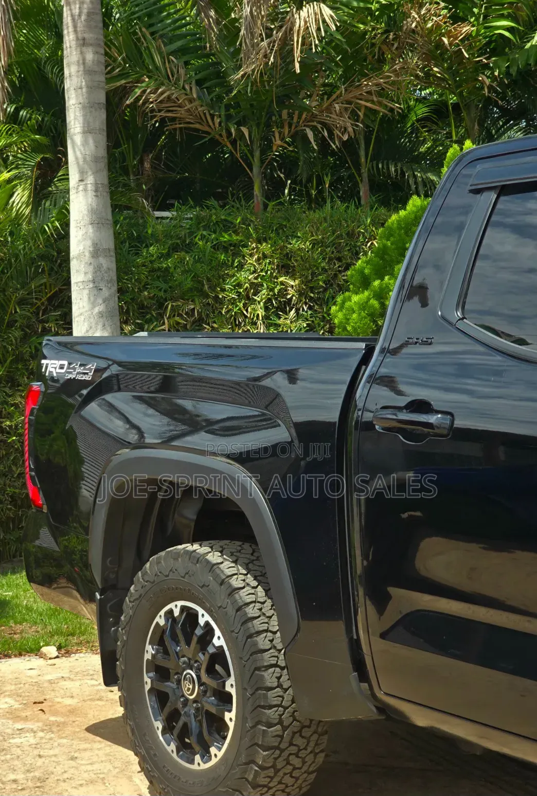 Toyota Tundra 2024 Black