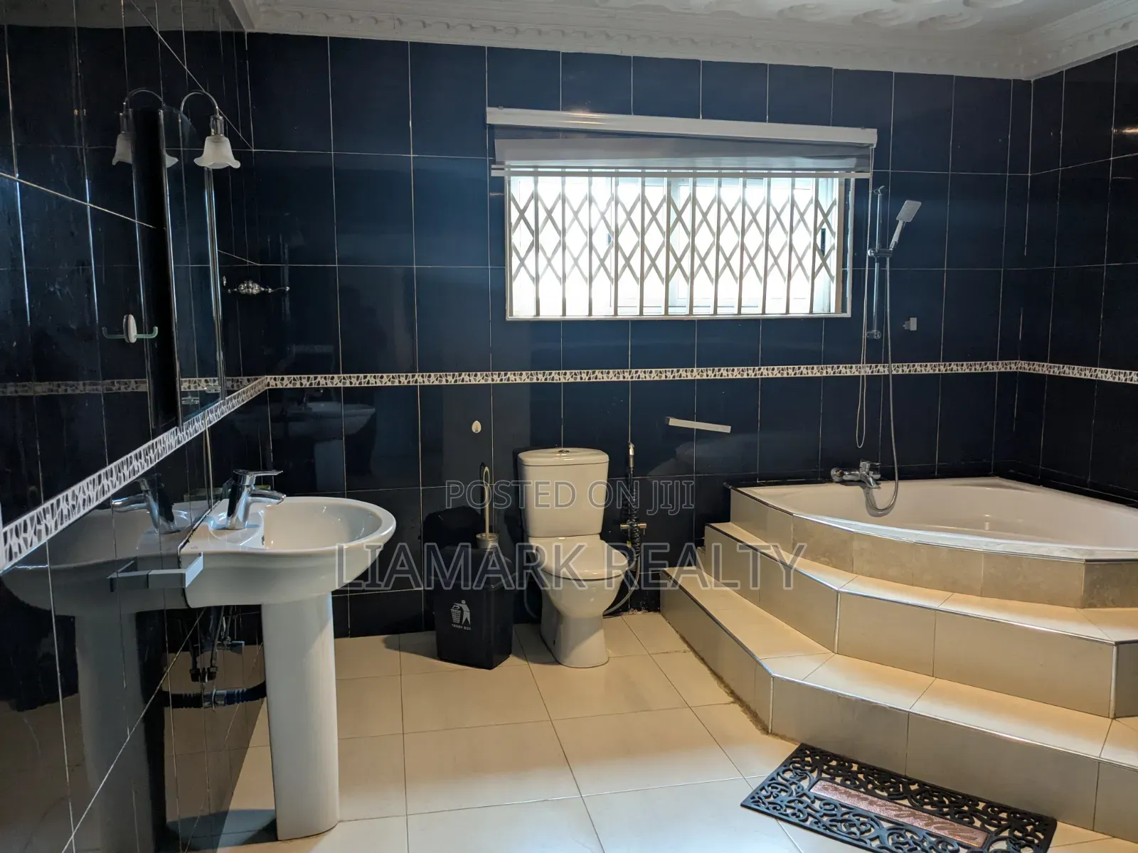 Furnished 6bdrm House in Kumasi Metropolitan for rent