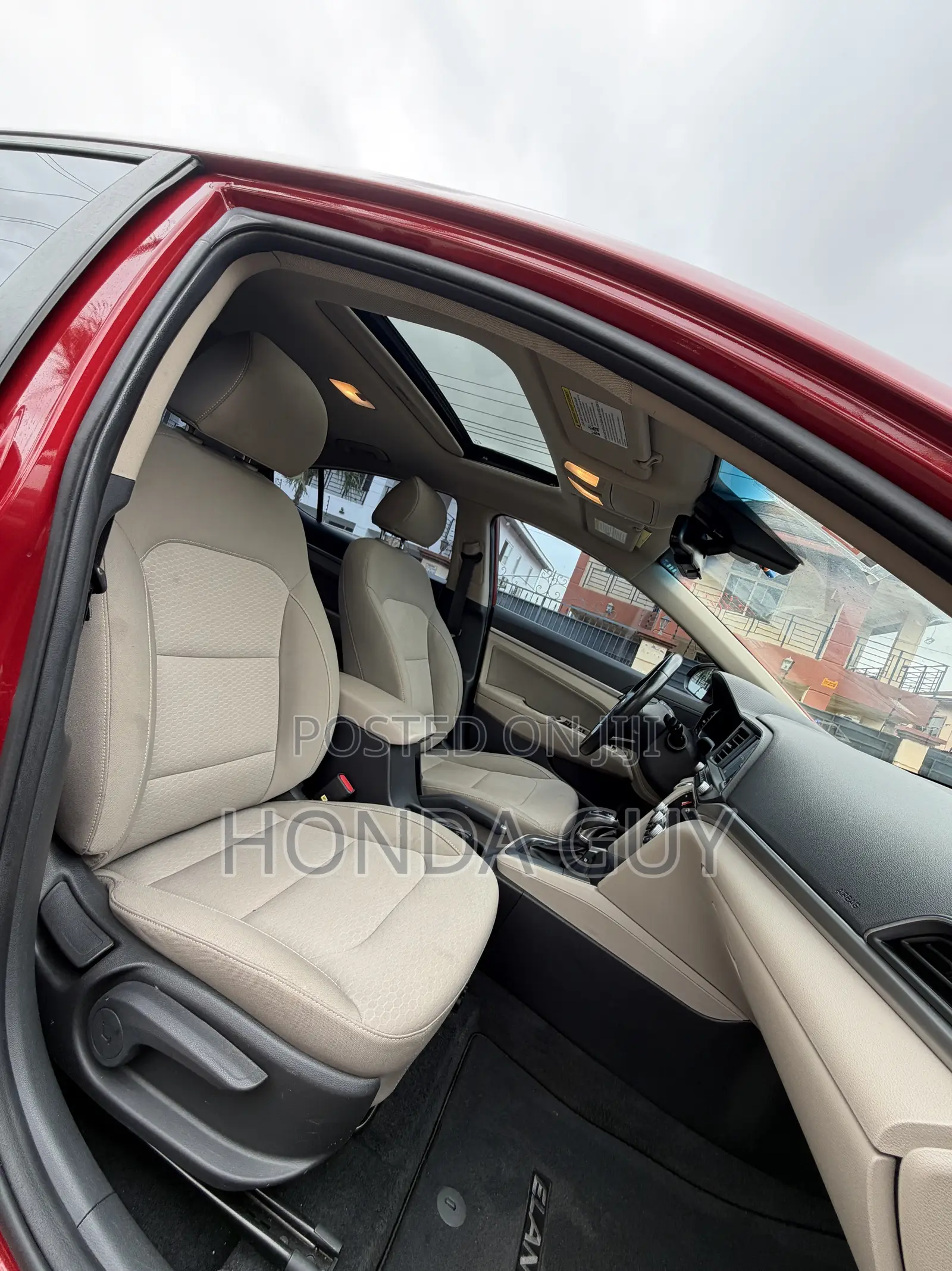 Hyundai Elantra SE 2019 Red