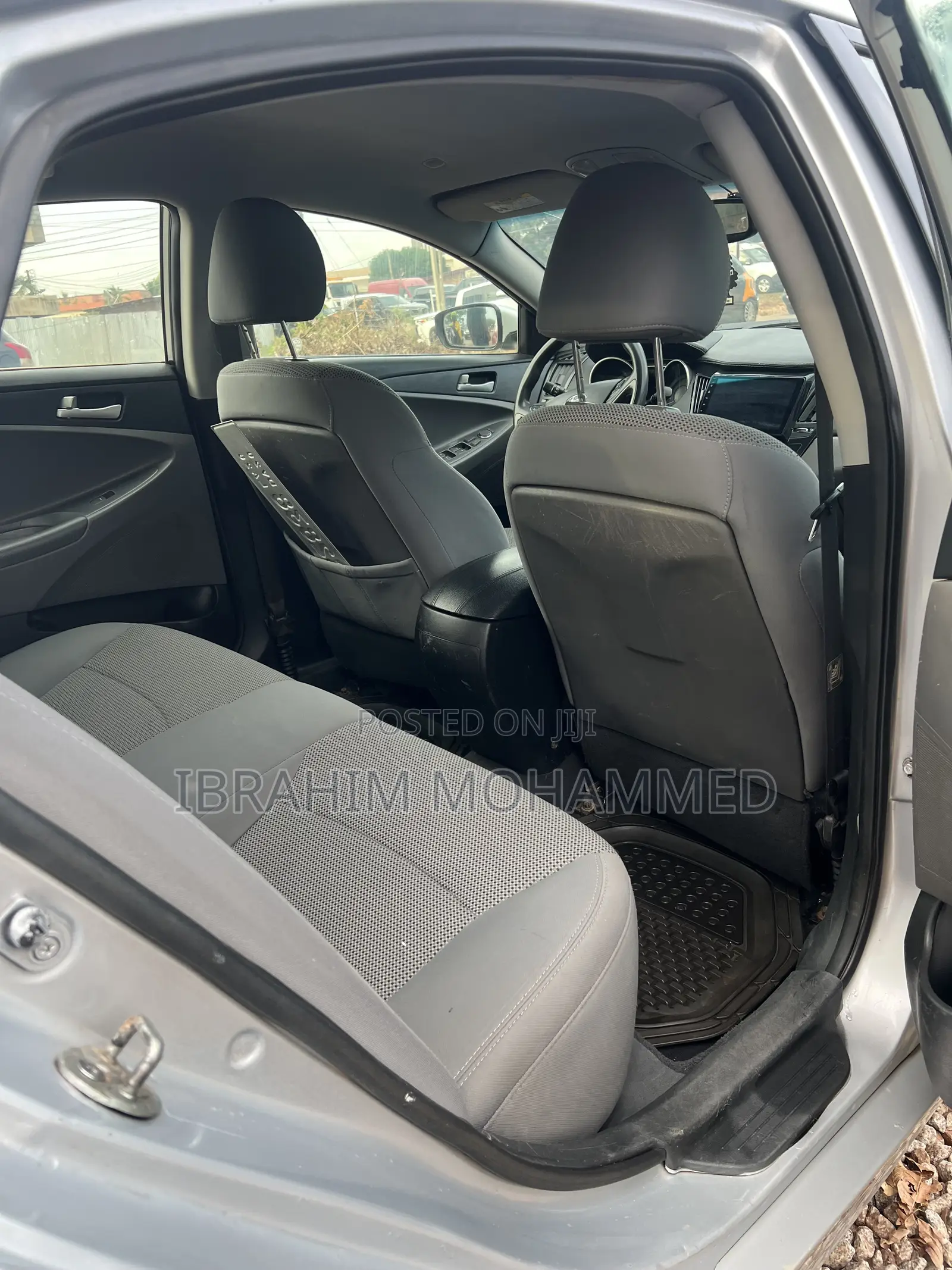 Hyundai Sonata SE Sedan FWD (2.4L 4cyl 6A) 2011 Silver