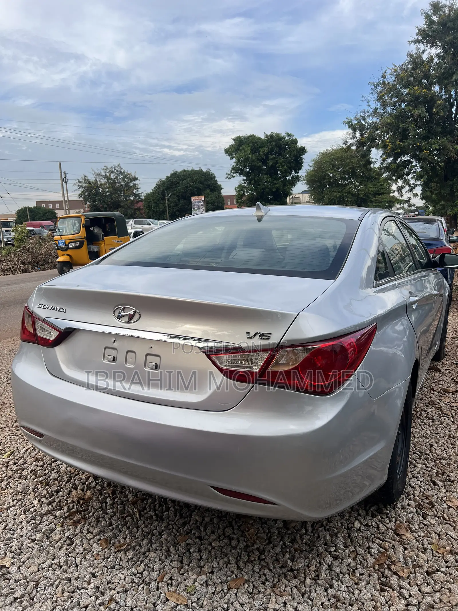 Hyundai Sonata SE Sedan FWD (2.4L 4cyl 6A) 2011 Silver