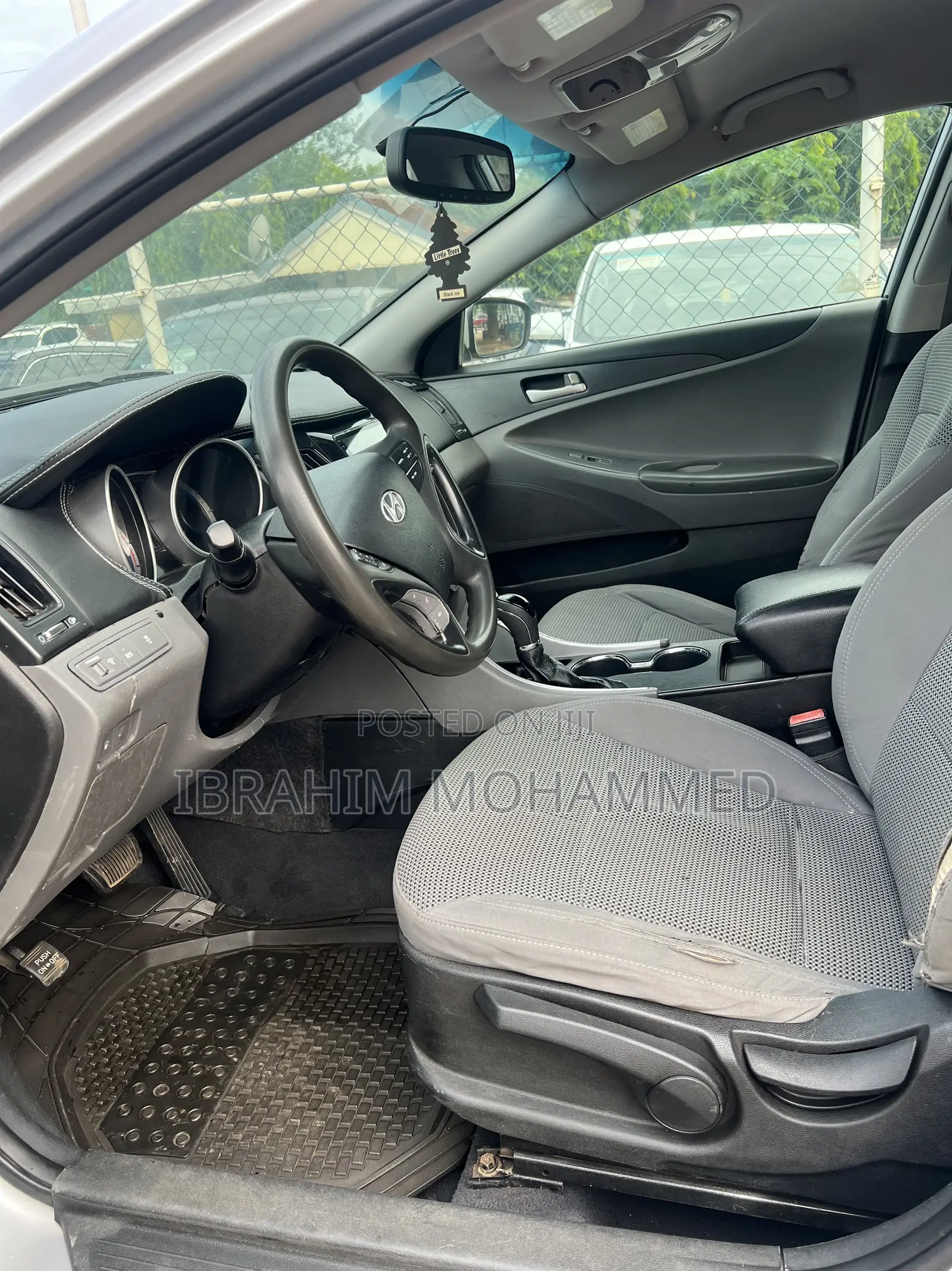 Hyundai Sonata SE Sedan FWD (2.4L 4cyl 6A) 2011 Silver