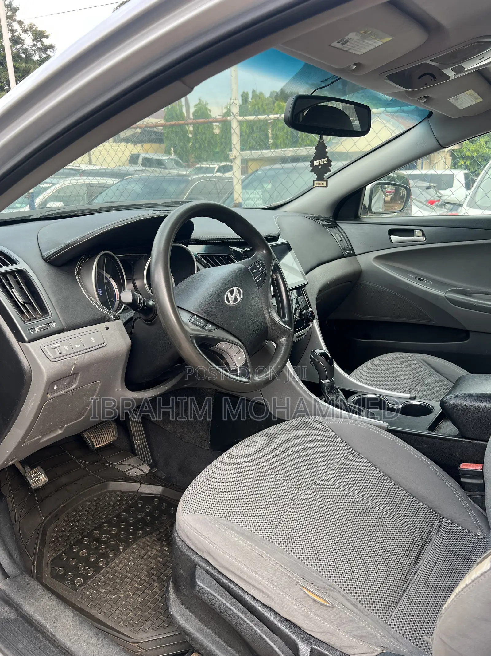 Hyundai Sonata SE Sedan FWD (2.4L 4cyl 6A) 2011 Silver