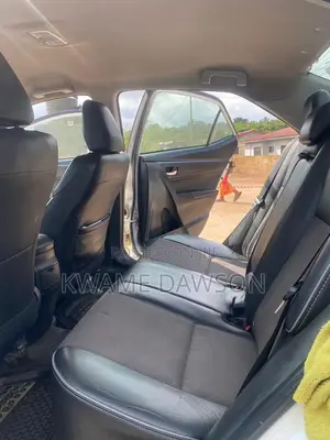 Toyota Corolla S 4dr Sedan (1.8L 4cyl CVT) 2015 White
