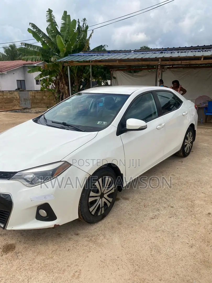 Toyota Corolla S 4dr Sedan (1.8L 4cyl CVT) 2015 White