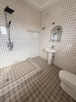 3bdrm Apartment in Hfc Estate Area, Spintex for rent