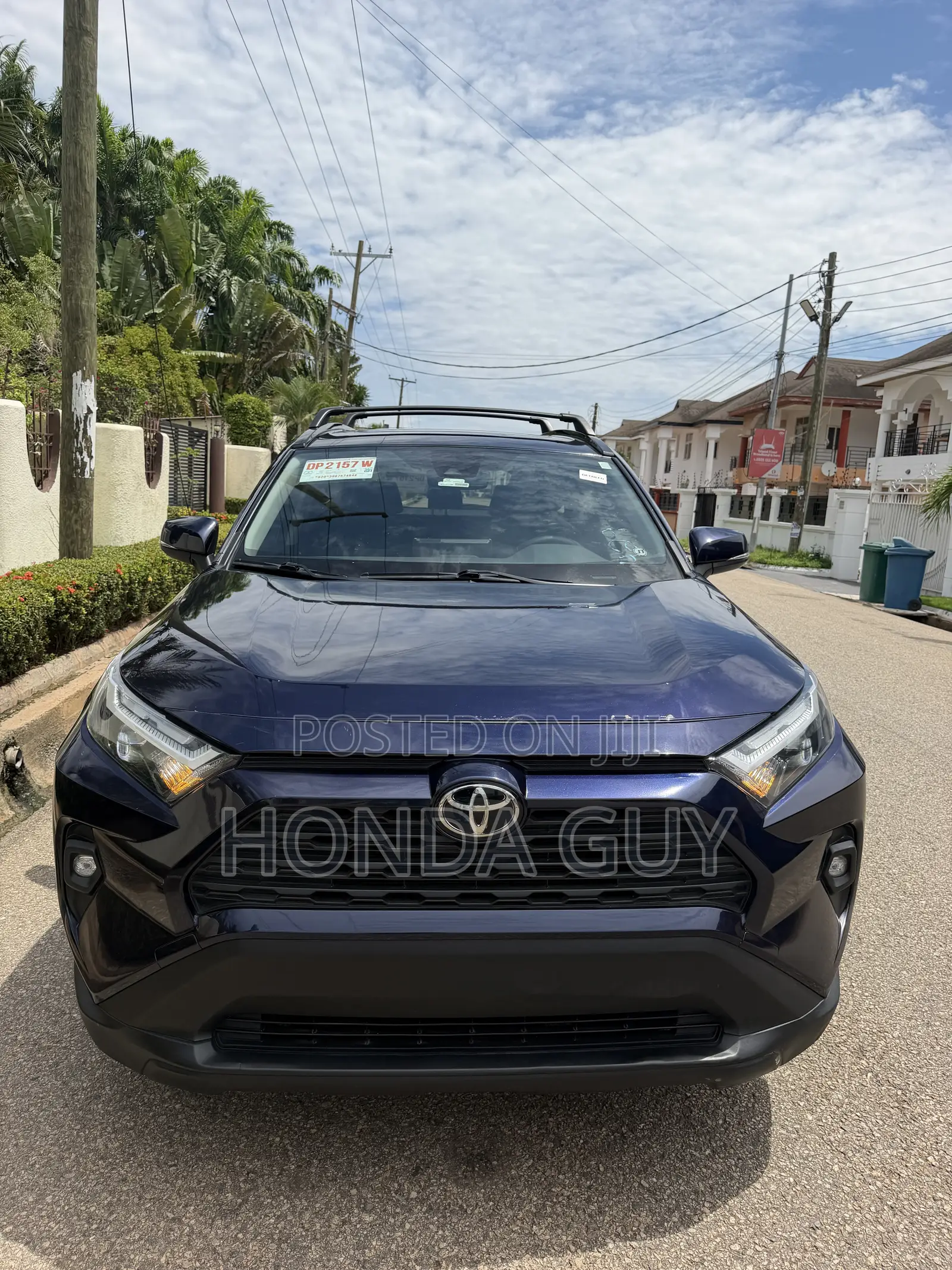 Toyota RAV4 XLE Premium AWD 2023 Blue