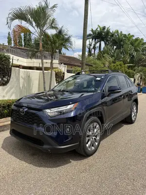 Toyota RAV4 XLE Premium AWD 2023 Blue
