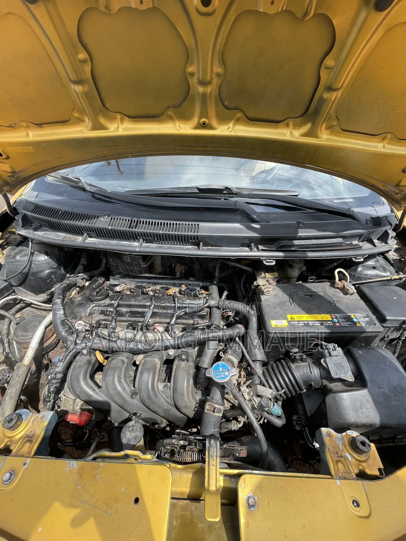 Toyota Yaris 2010 Gold