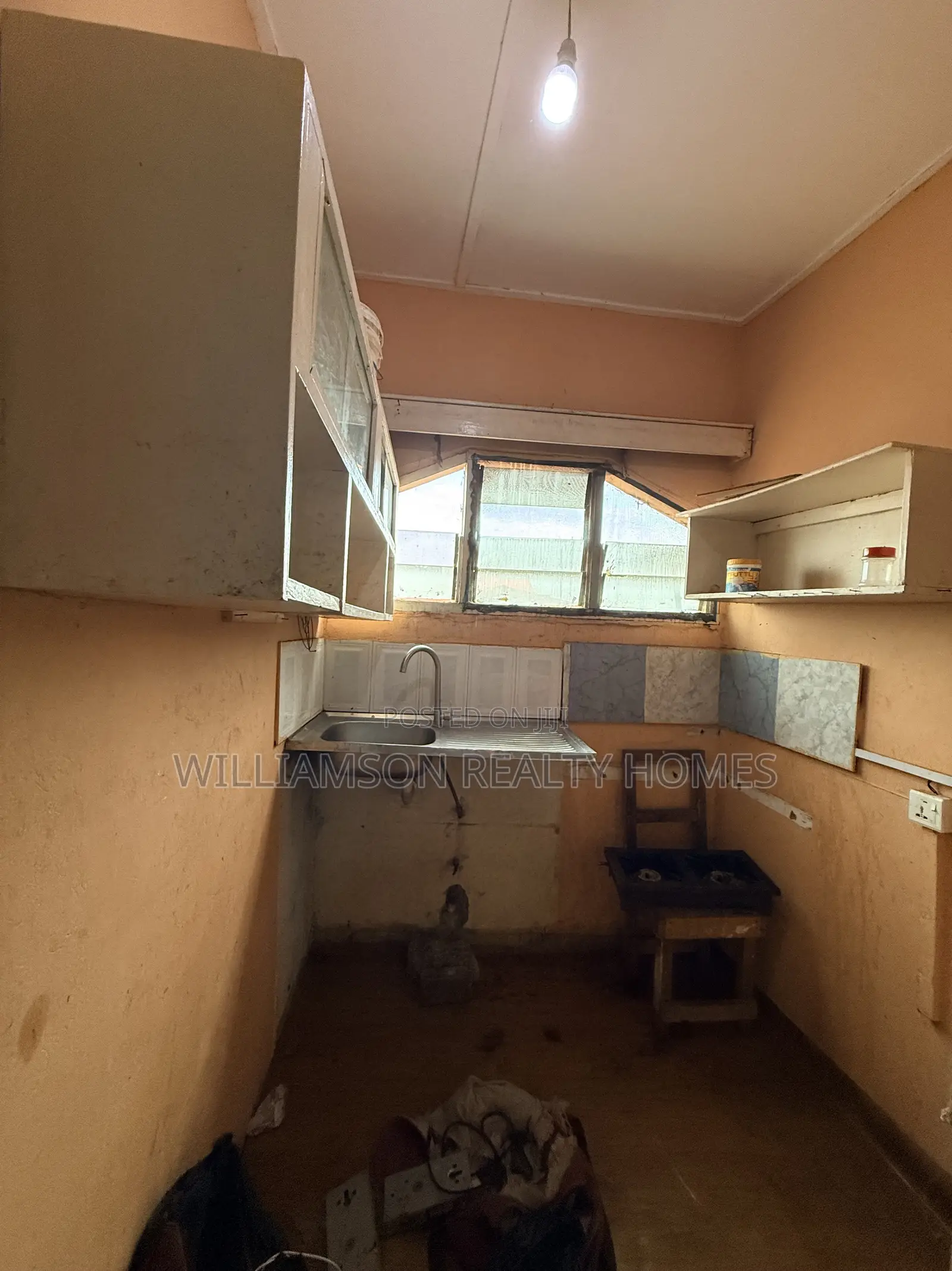 1bdrm Apartment in Community 18 Area, Spintex for rent