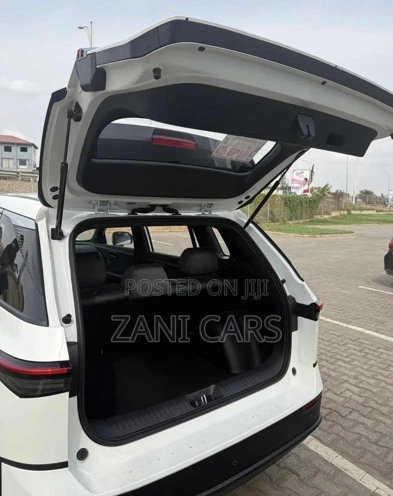 Toyota bZ3 2025 White