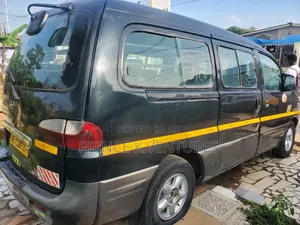 Hyundai H1 2005 Black