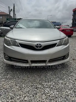 Toyota Camry 2014 Silver
