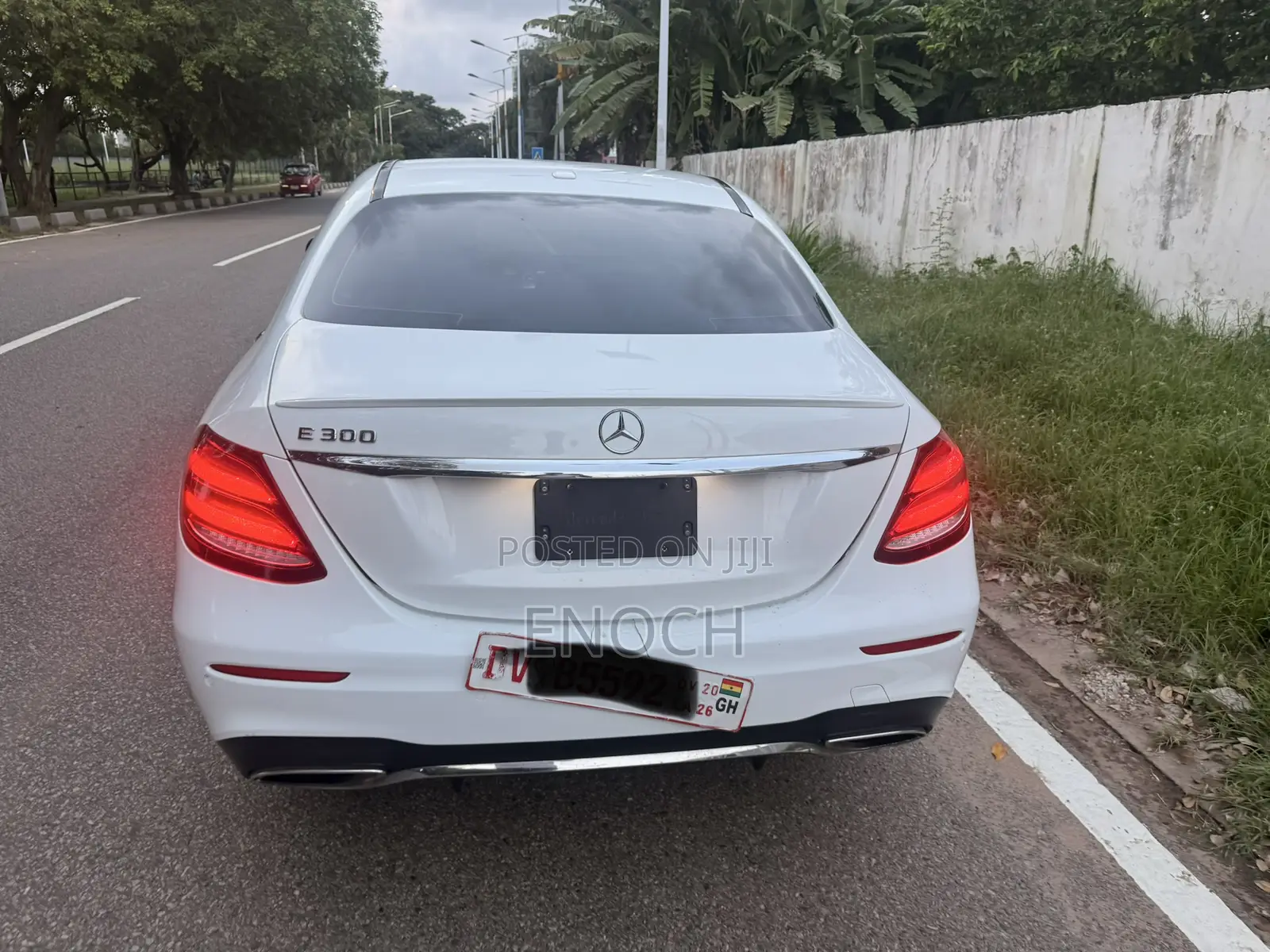 Mercedes-Benz E300 Base RWD Sedan (2.0L 4cyl 9A) 2017 White