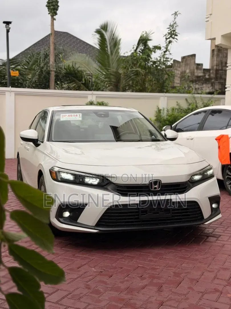 Honda Civic 2022 White