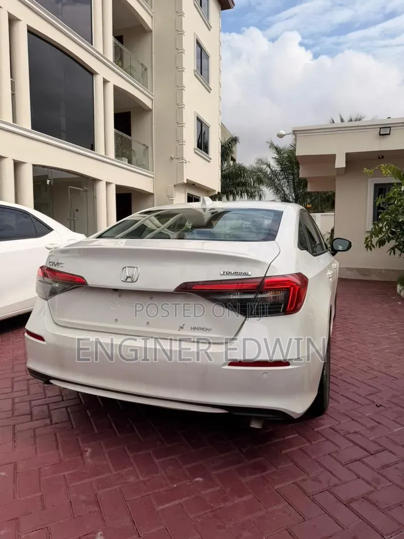Honda Civic 2022 White