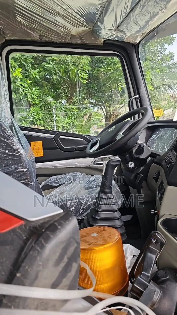 2025 Sinotruk Howo