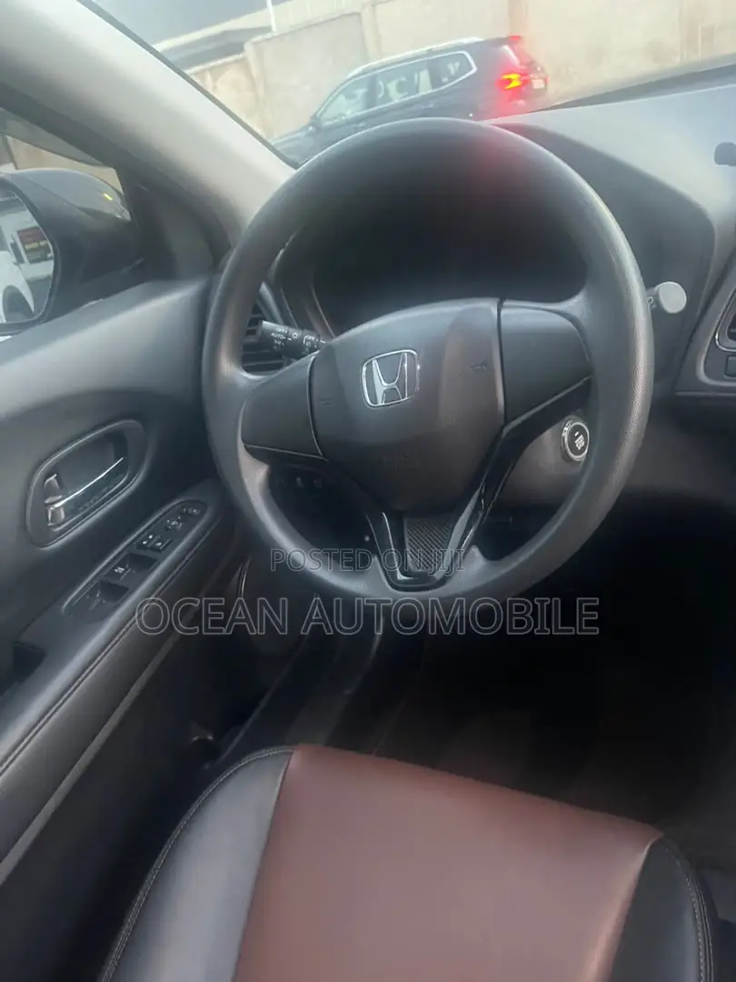 Honda Vezel 1.5 2WD 2020 Black