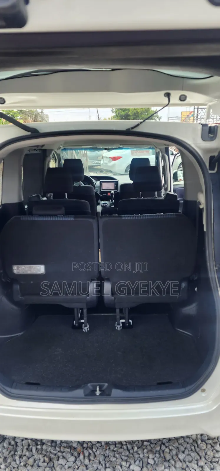 Toyota Voxy 2016 White