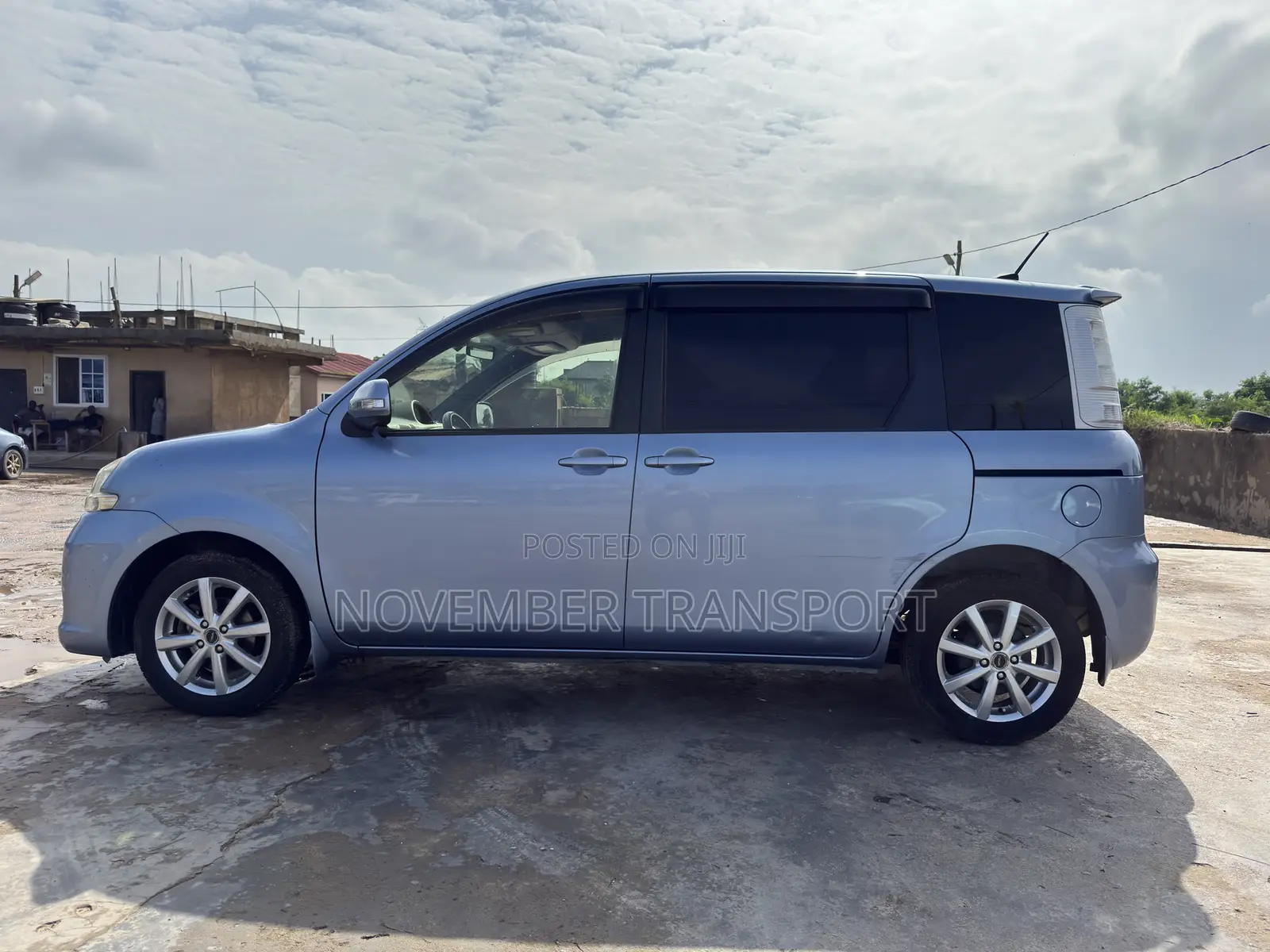 Toyota Sienta 1.5 FWD 2014 Blue