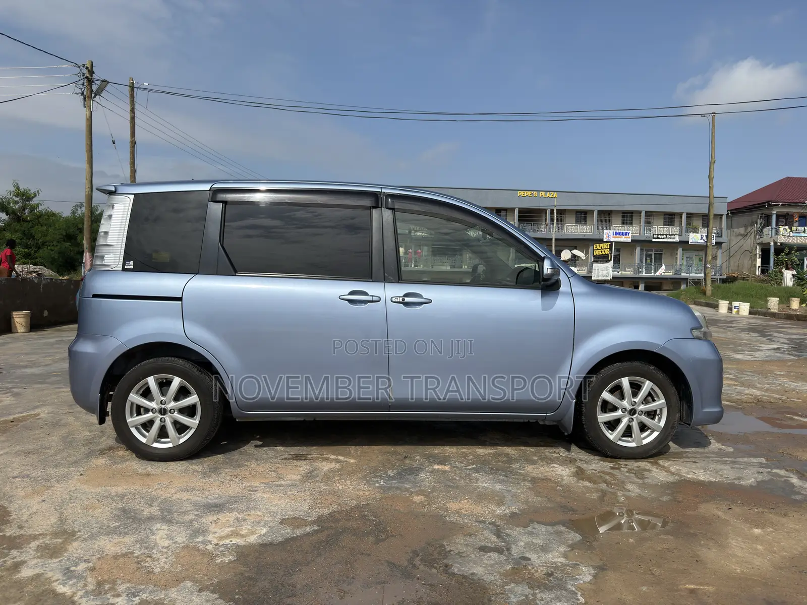 Toyota Sienta 1.5 FWD 2014 Blue