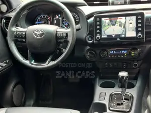 Toyota Hilux 2021 Gray