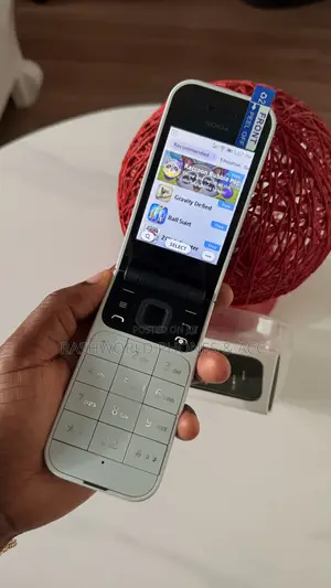 New Nokia 2720 Flip 512 GB Gray