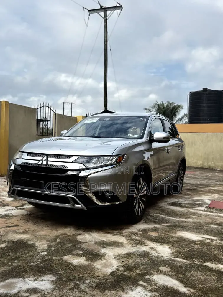 Mitsubishi Outlander SEL S-AWC 2020 Silver