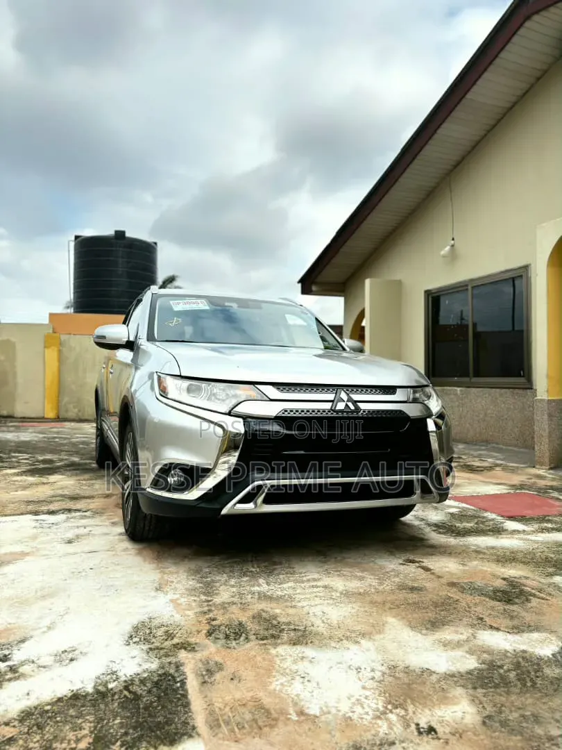 Mitsubishi Outlander SEL S-AWC 2020 Silver