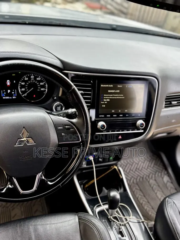 Mitsubishi Outlander SEL S-AWC 2020 Silver