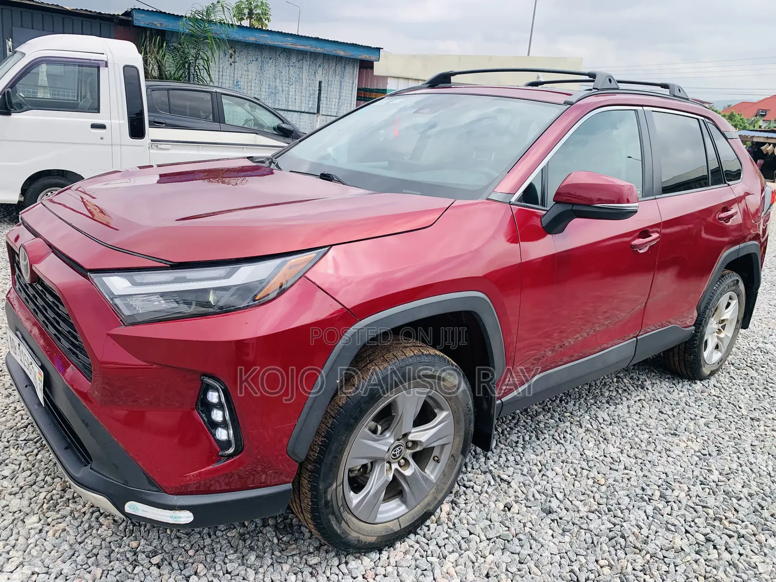 Toyota RAV4 XLE AWD 2023 Red