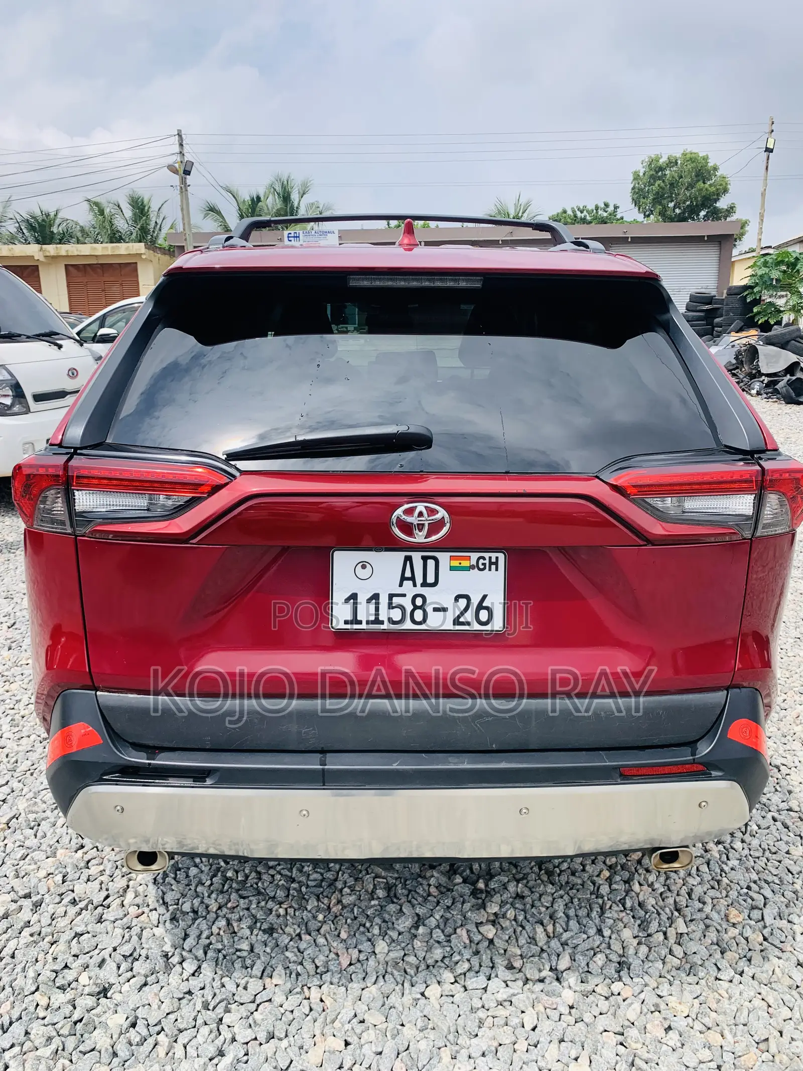 Toyota RAV4 XLE AWD 2023 Red