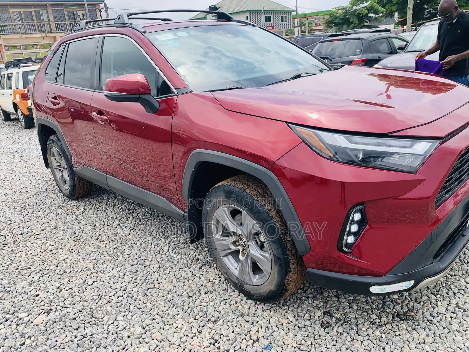 Toyota RAV4 XLE AWD 2023 Red