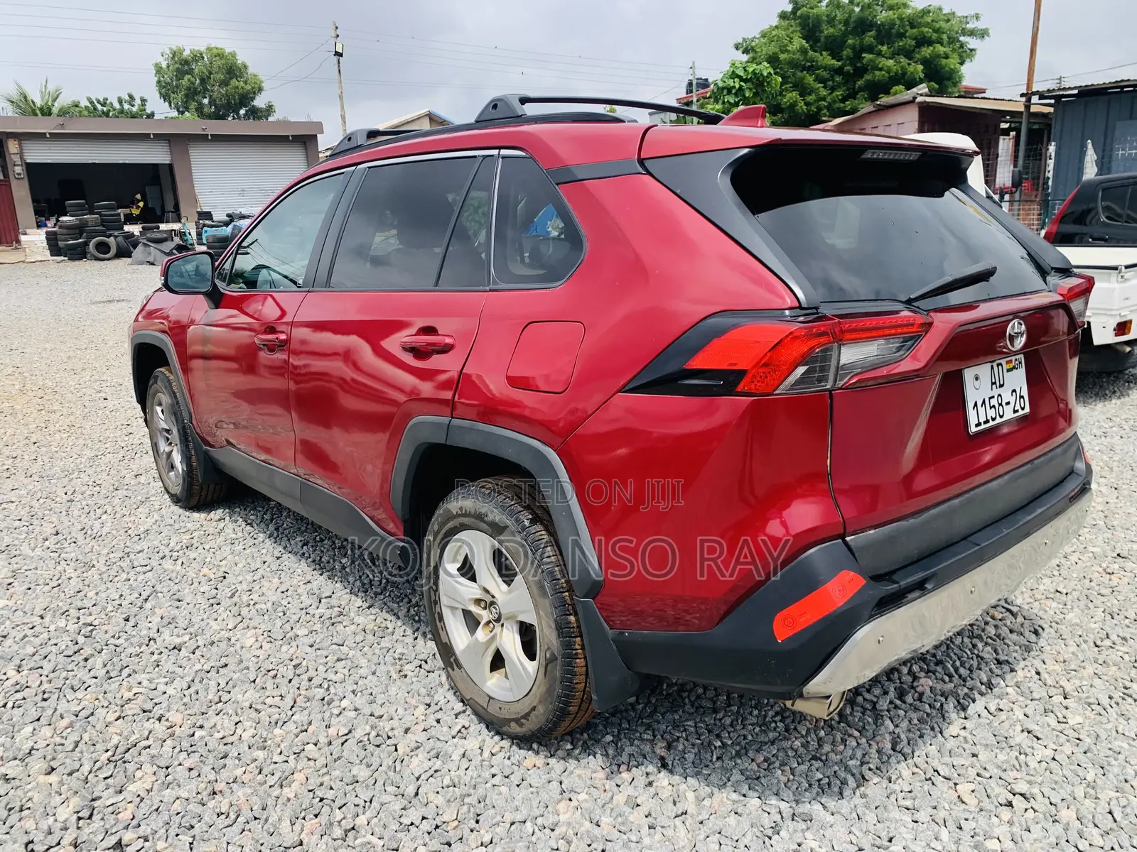 Toyota RAV4 XLE AWD 2023 Red