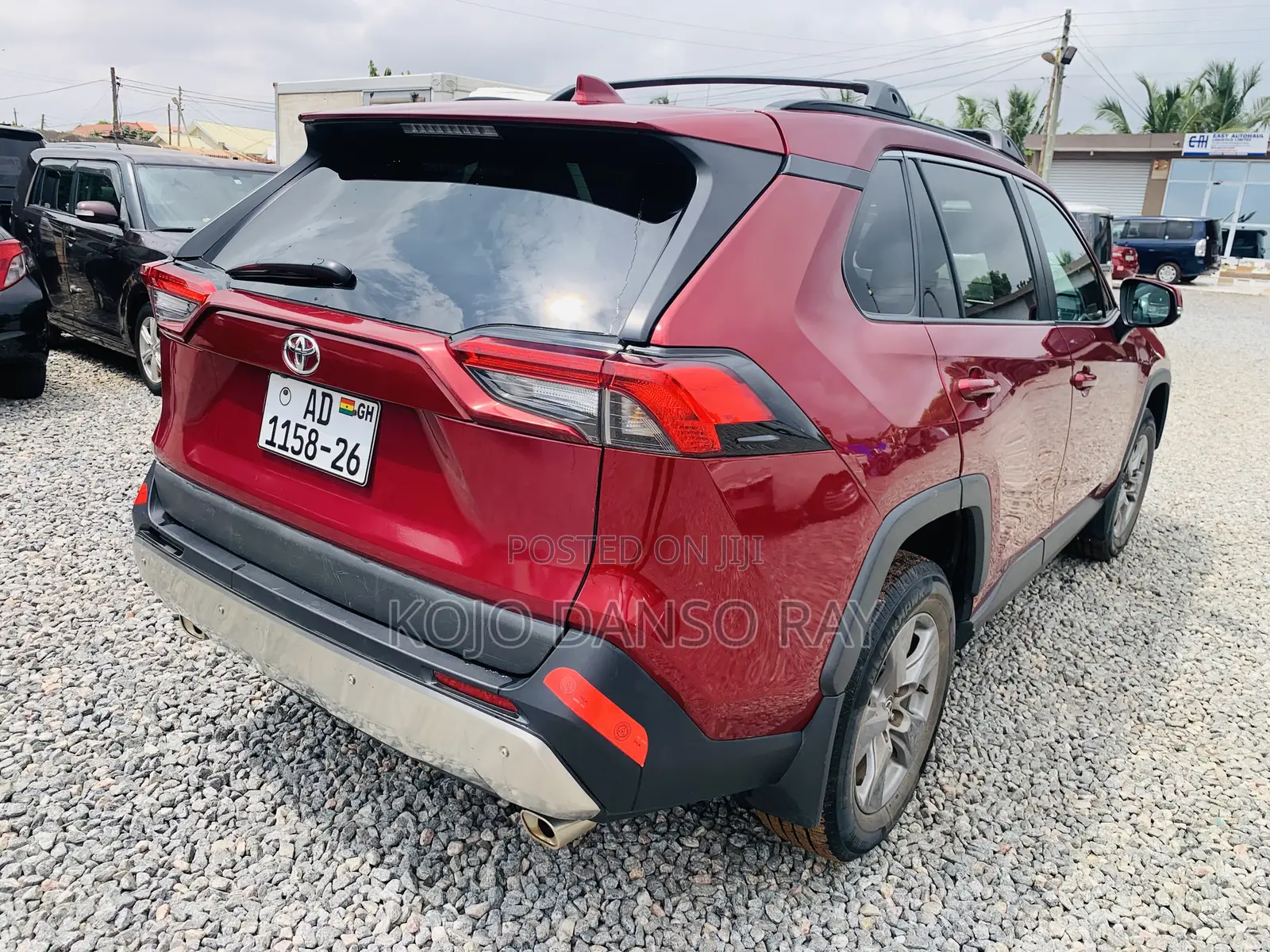 Toyota RAV4 XLE AWD 2023 Red