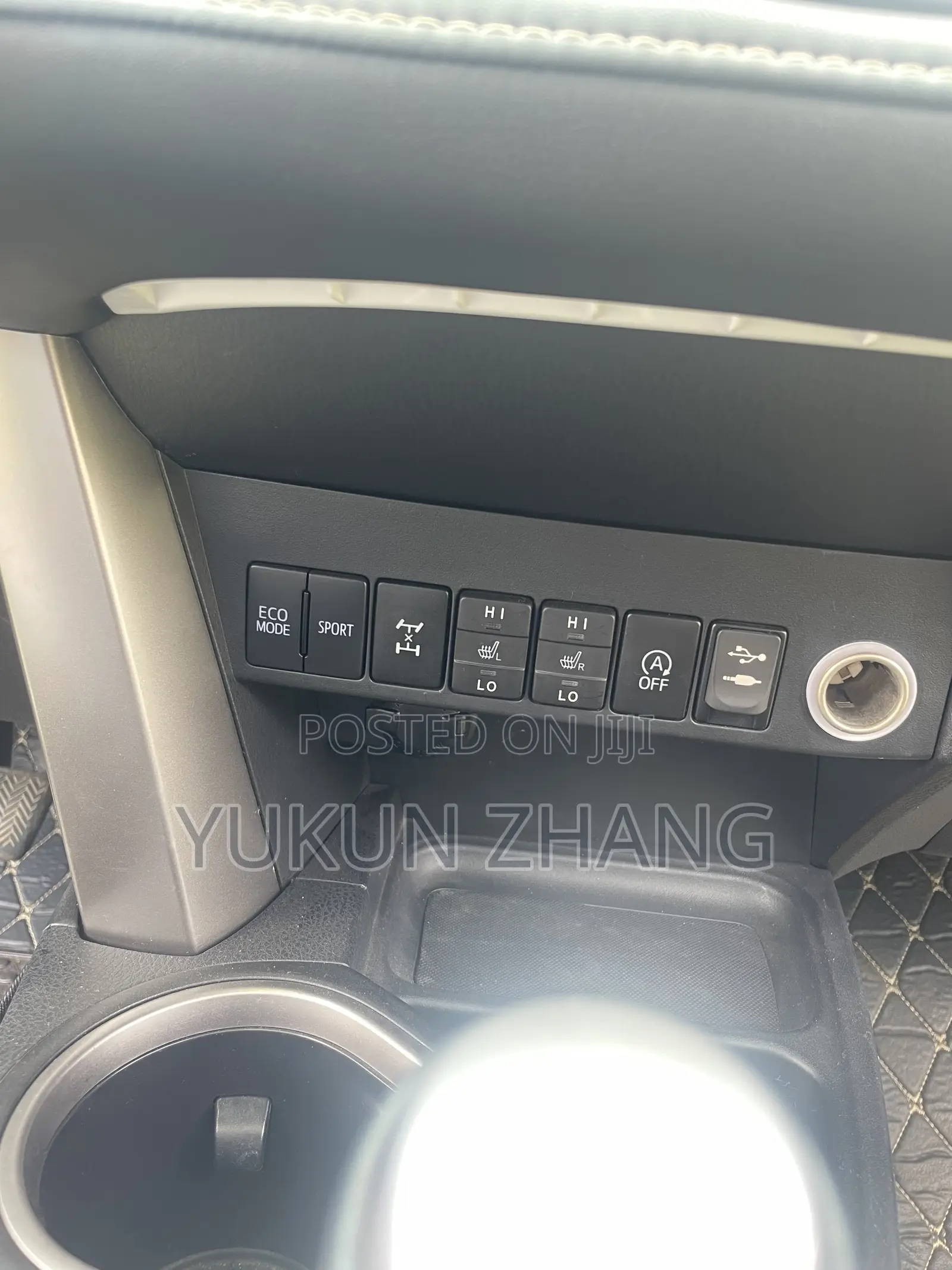 Toyota RAV4 2019 White