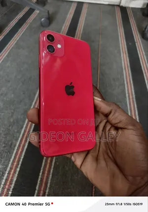 Apple iPhone 11 64 GB Red